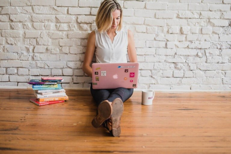 Top AI Tools for Content Marketers