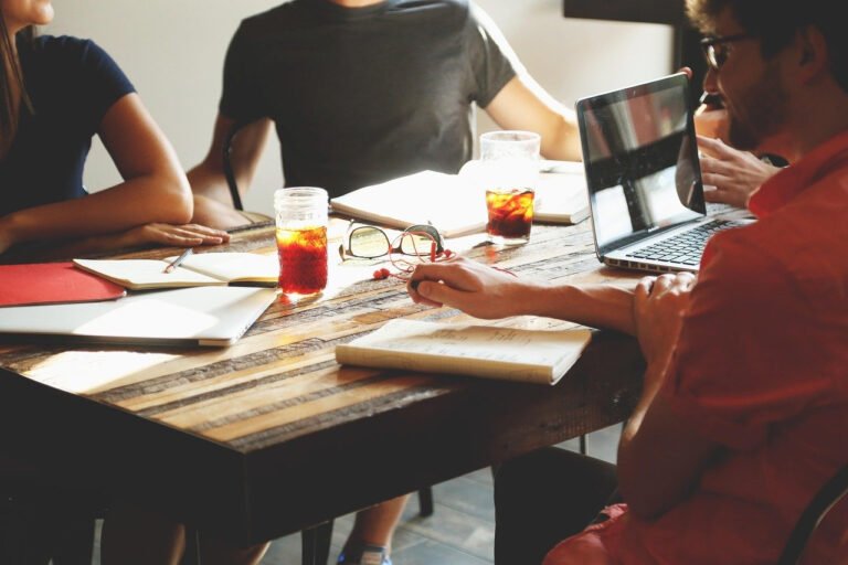How to Reduce Meetings with AI
