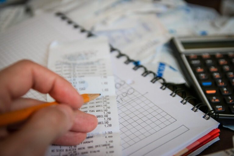 Smart Summarizers to Save Time